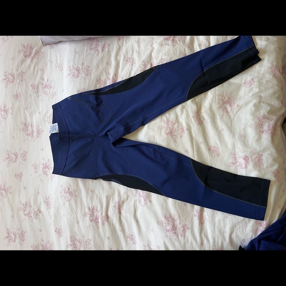 Nike Pro Cropped deep Blue Tights with sheer patches - Picture 3 of 5